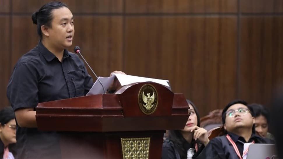Polri Bentuk Tim Gabungan Tangkap Pelaku Penyiraman Air Keras ke Aktivis KontraS Polri Bentuk Tim Gabungan Tangkap Pelaku Penyiraman Air Keras ke Aktivis KontraS