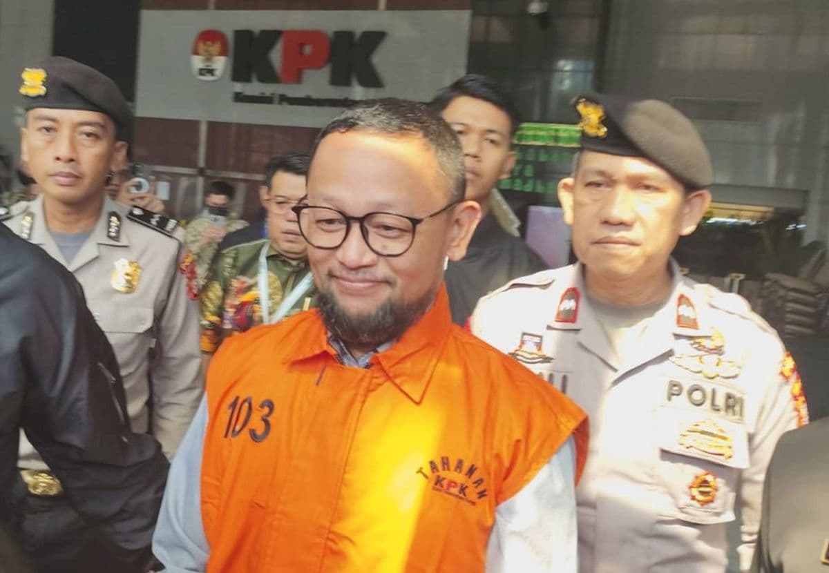Senyum Gus Alex saat Ditahan KPK: Saya Tak Pernah Dapat Perintah dari Yaqut!