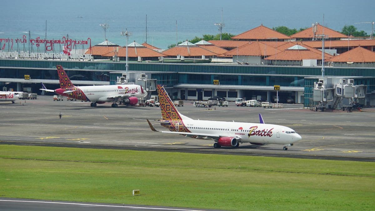 Ada Biaya Tambahan, Agen Travel Online yang Naikkan Harga Tiket Pesawat Bakal Kena Sanksi