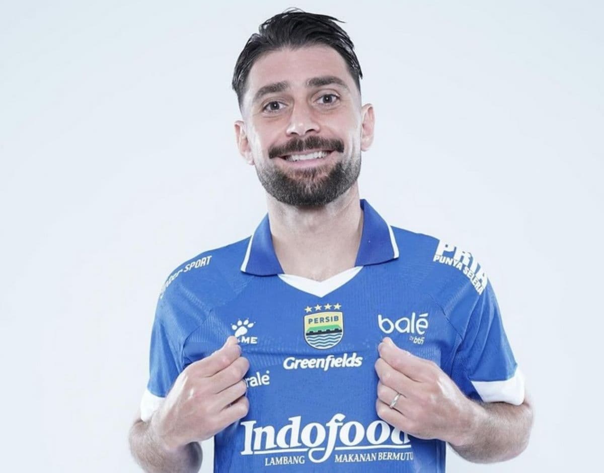 Bintang Persib Bandung Frans Putros Dipanggil Timnas Irak, Siap Rebut Tiket Piala Dunia 2026