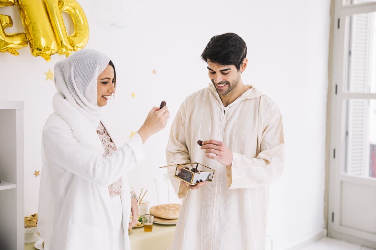 Tradisi Unik Perayaan Idul Fitri di 5 Negara, Makan Kebab hingga Bihun