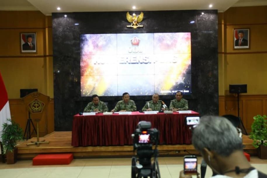 Empat Anggota TNI Diduga Terlibat Penyiraman Air Keras, Pengamat: Yurisdiksi Peradilan Militer!