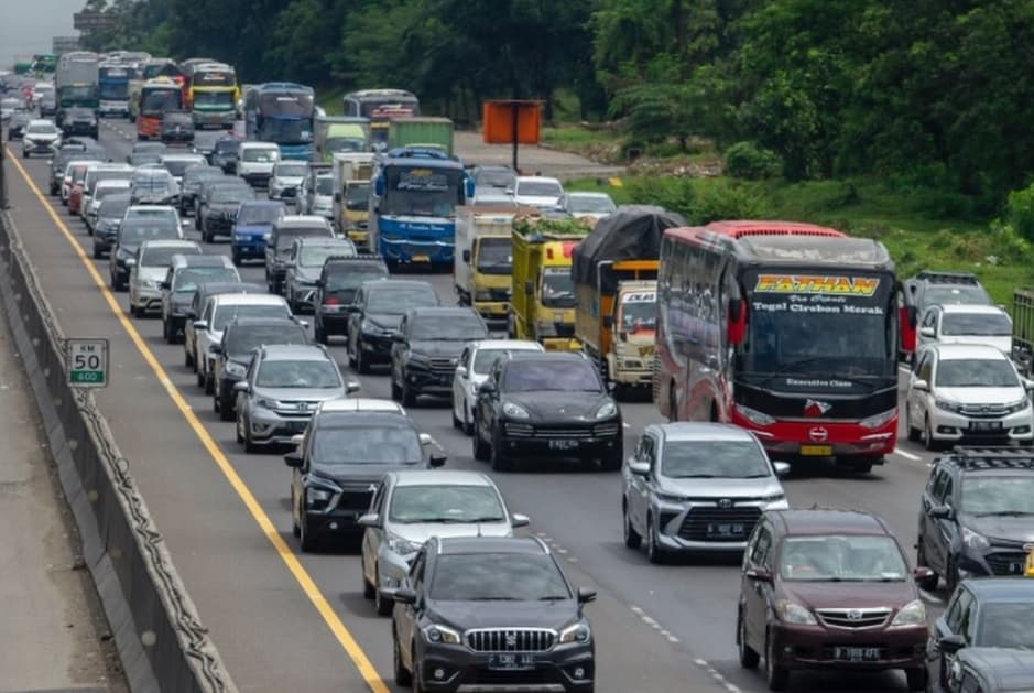 Macet Horor saat Mudik Lebaran, Pembayaran Tol Tanpa Gerbang Bisa Jadi Solusi?