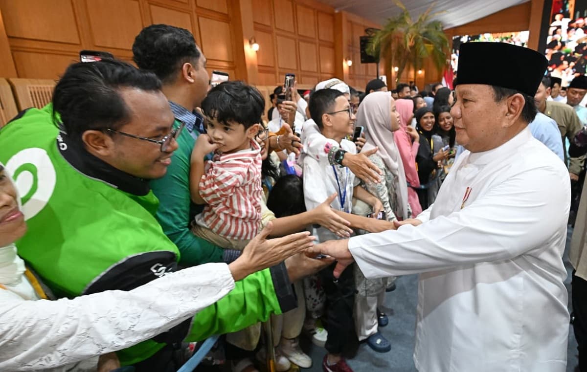 Senangnya Driver Ojol Bisa Lebaran di Istana, Pulang Bawa Sembako