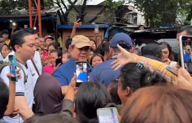 Datangi Bantaran Rel Senen, Prabowo Pastikan Tempat Tinggal Layak untuk Warga