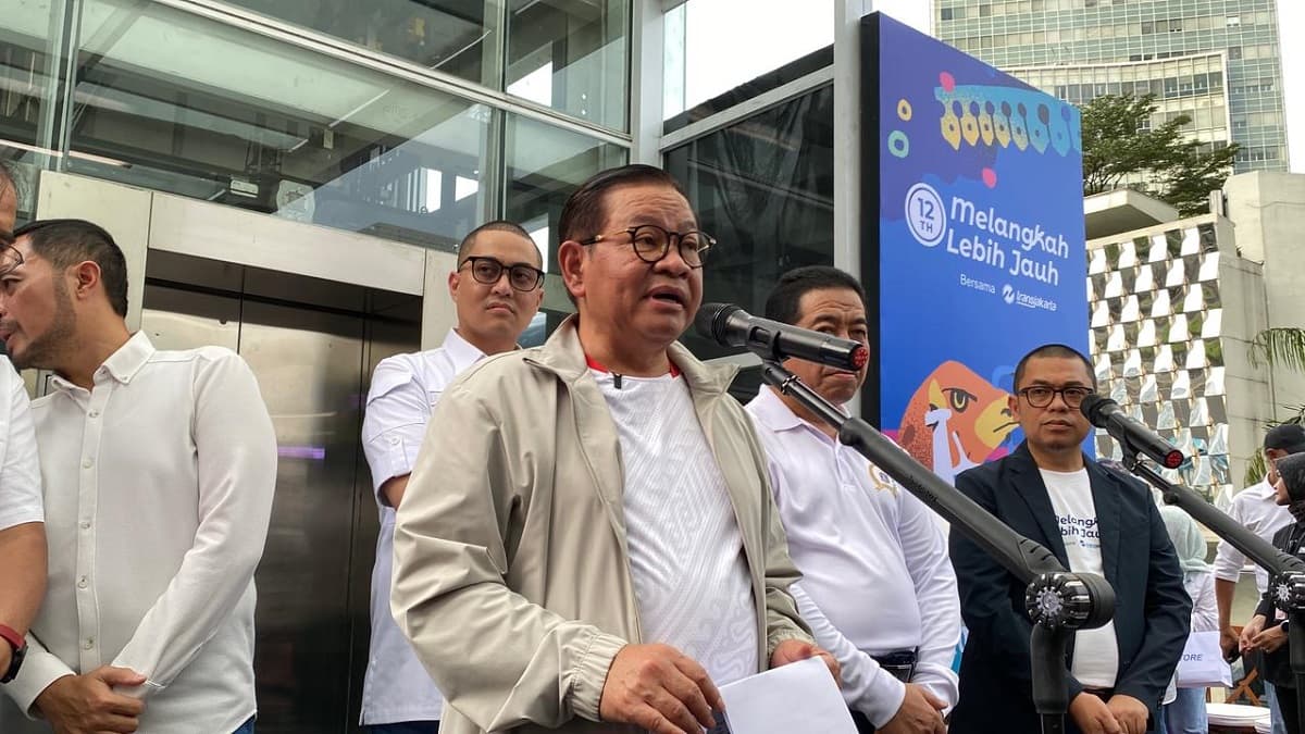 Prabowo Bakal Bangun Hunian Layak Usai Blusukan ke Bantaran Rel, Pramono Janji Support