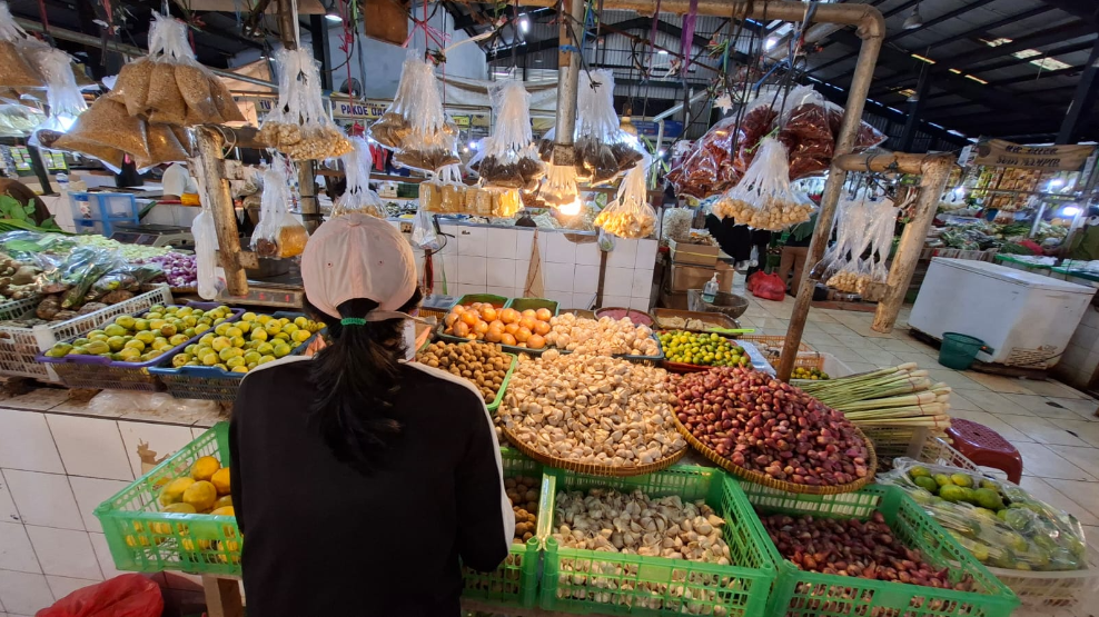 Update Harga Pangan di Akhir Pekan: Bawang, Beras hingga Minyak Goreng Naik
