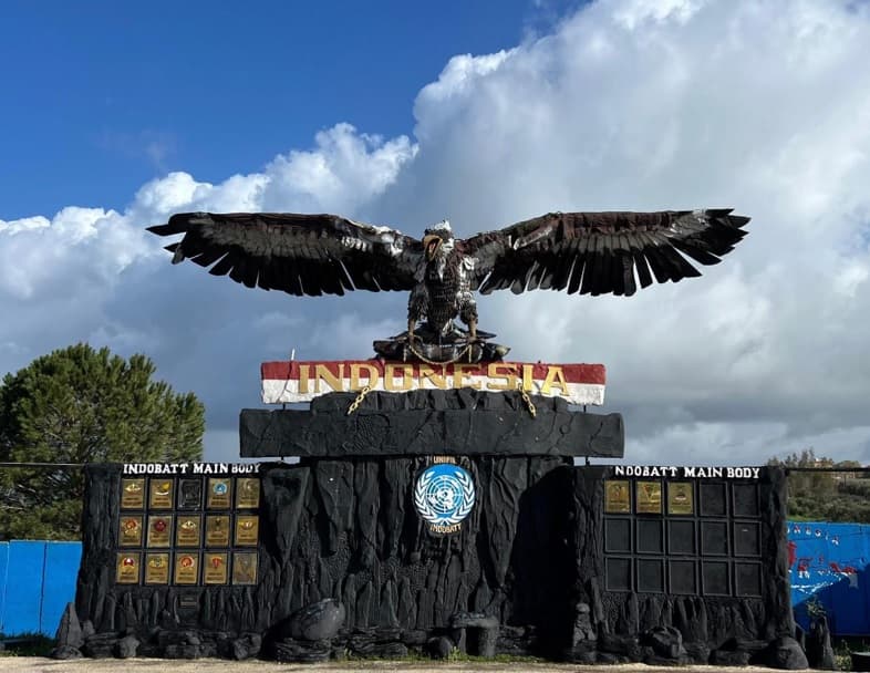 Gugur Akibat Serangan Israel, Jasad Praka Farizal Disemayamkan di East Sector Headquaters