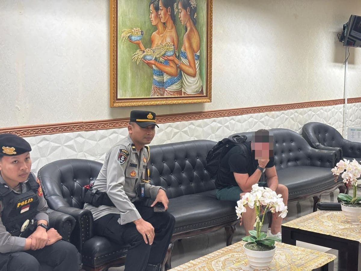 Buronan Interpol Asal Inggris Ditangkap di Bandara Ngurah Rai