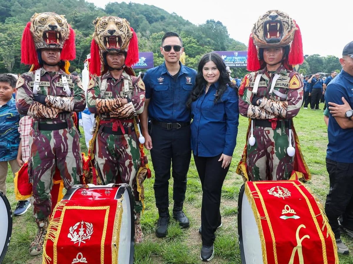 Annisa Pohan Melahirkan di Usia 44 Tahun, AHY Ingin Arjuna Pilih Jalan Terhormat dan Mulia Annisa Pohan Melahirkan di Usia 44 Tahun, AHY Ingin Arjuna Pilih Jalan Terhormat dan Mulia