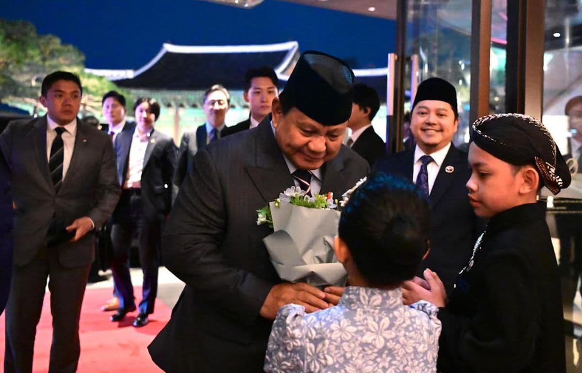 Cerita Anak Indonesia Sambut Prabowo di Seoul Korsel: Deg-degan tapi Bangga