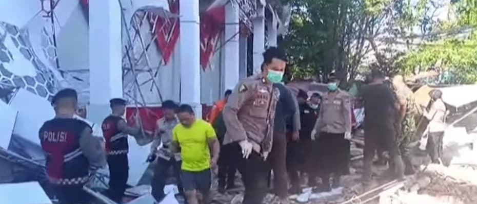 Penampakan Gedung KONI Manado Luluh Lantak Akibat Gempa Besar M7,6