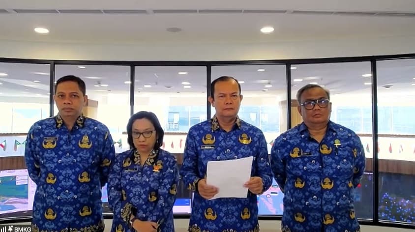 Gempa Besar M,76 Bitung, BMKG: Waspada Potensi Tsunami hingga 3 Meter!