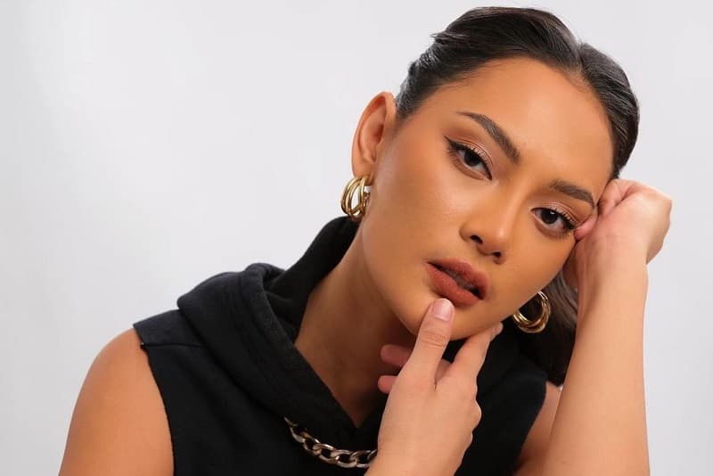 Erika Carlina Tak Menyangka Acara Tedak Siten Putranya Disambut Antusias: Happy Banget!