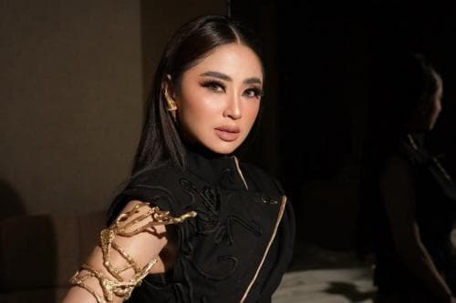Dewi Perssik Pertimbangkan Langkah Hukum Usai Namanya Kembali Dicatut Akun Medsos