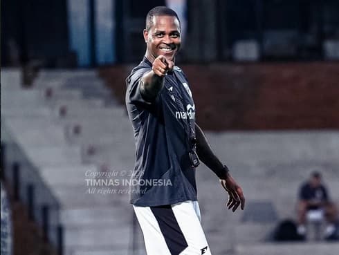 Cara Promotor Yakinkan Patrick Kluivert untuk Datang ke Indonesia Perkuat Barcelona Legends