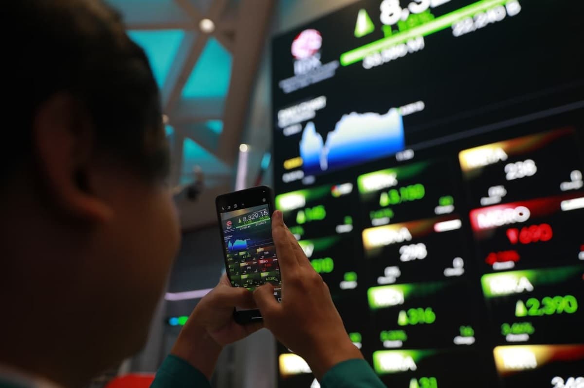 IHSG Meroket ke Level 7.458 di Akhir Perdagangan