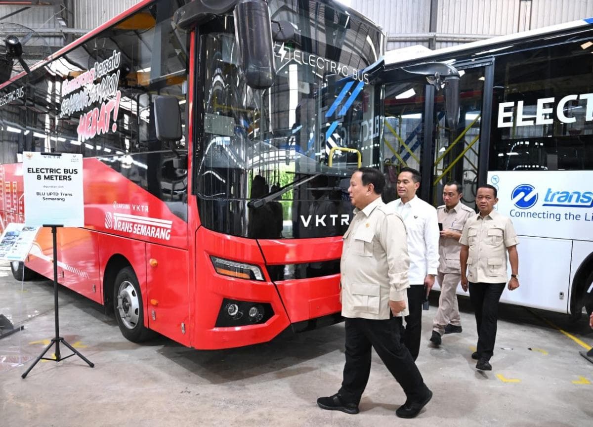 Resmikan Pabrik Kendaraan Listrik Rp5 Triliun, Prabowo: Salah Satu Champion dari Indonesia
