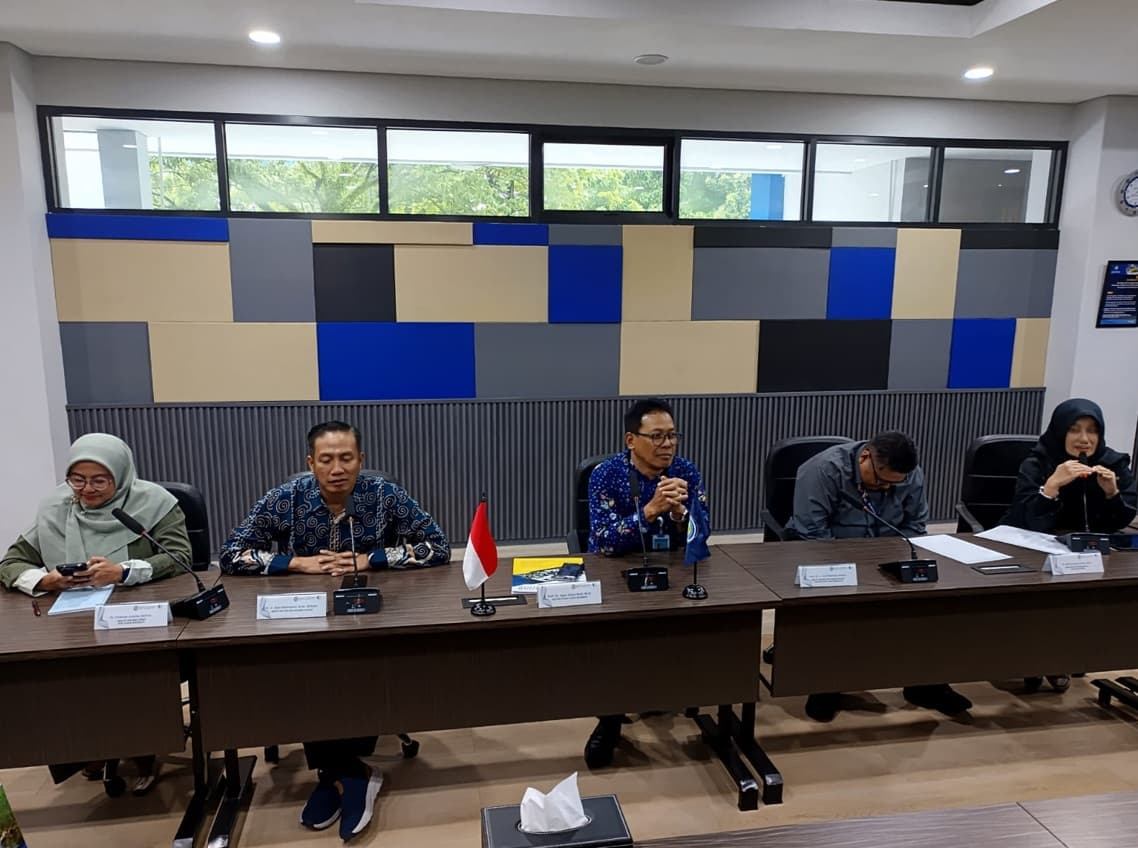 Viral Dosen Diduga Lecehkan Mahasiswi Cantik, Universitas Budi Luhur: Sudah Dinonaktifkan!