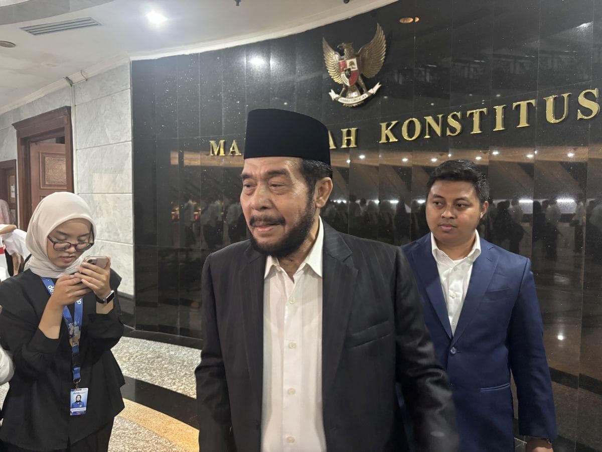 Usai Pingsan di MK, Anwar Usman Akui Kurang Tidur dan Belum Sarapan
