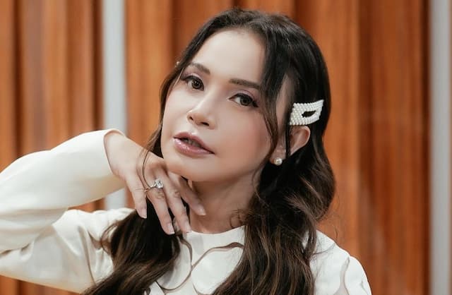 Rossa Menduga Ada Oknum yang Ingin Jatuhkan Kariernya Lewat Konten Fitnah