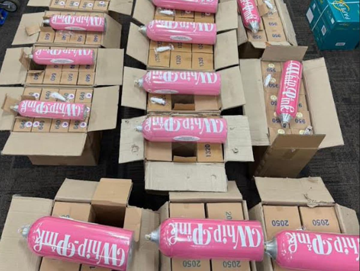 Bareskrim Gerebek Pabrik Whip Pink 'Gas Tertawa' di Jakarta, Omzet Capai Miliaran