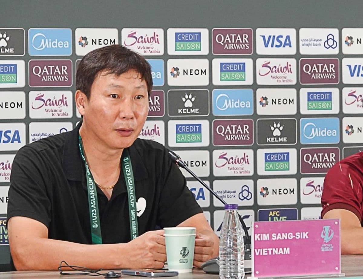John Herdman Bahagia, Kim Sang-sik Dirumorkan Tak Lagi Pimpin Timnas Vietnam U-23