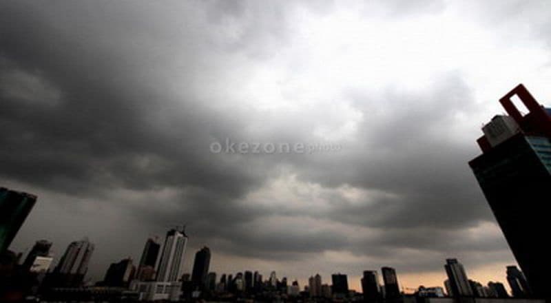 Cuaca Jabodetabek Hari Ini: Waspada! Hujan Berpotensi Disertai Petir dan Angin Kencang