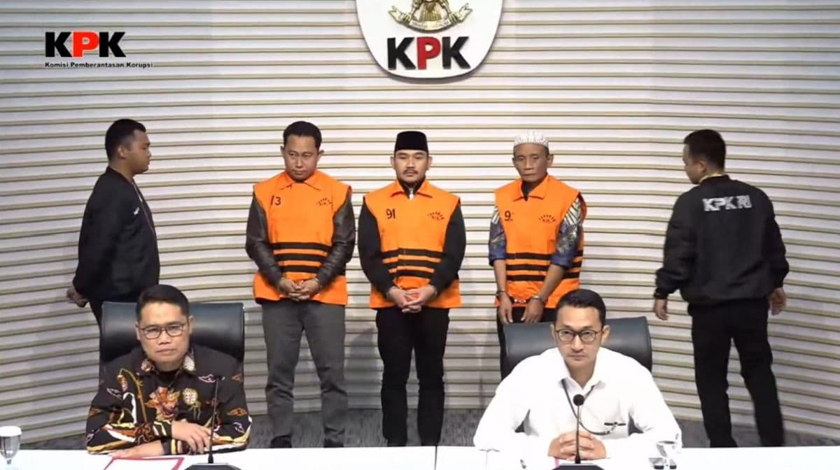 Bupati Bekasi Ade Kuswara dan Ayahnya Segera Disidang di 'Meja Hijau'