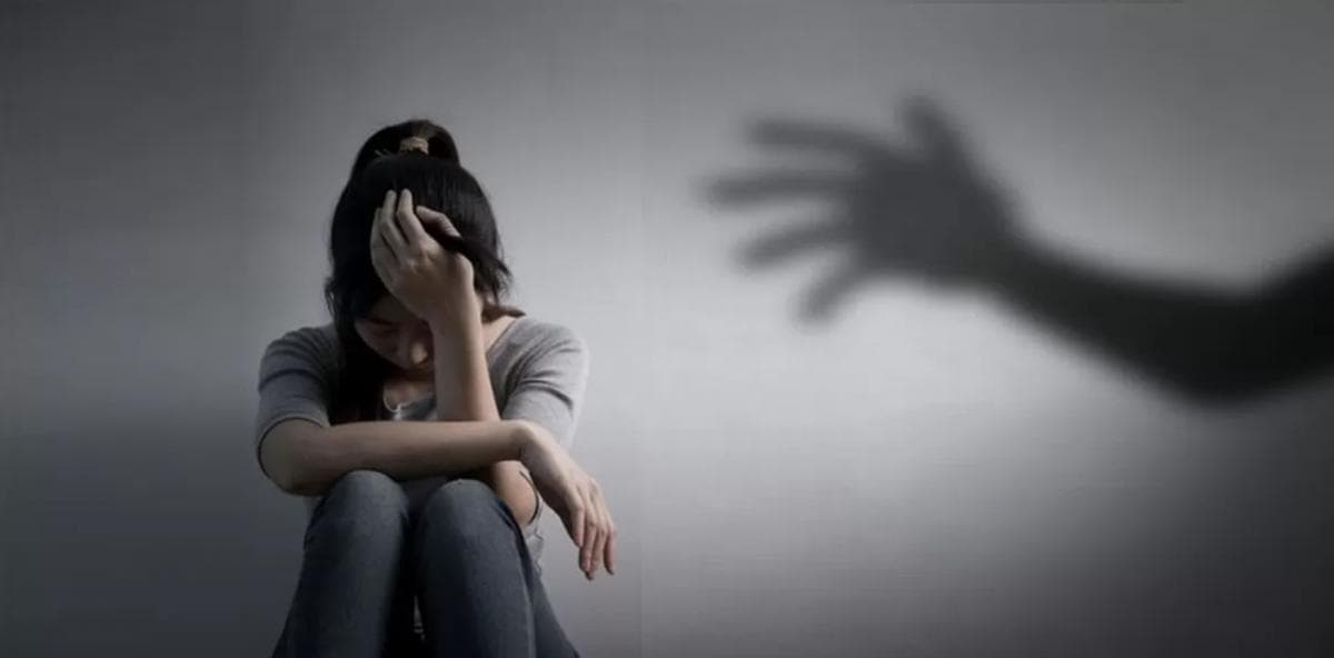 Viral Guru Besar Diduga Lecehkan Mahasiswi Asing Minta Foto Berbikini, Unpad: Sudah Dinonaktifkan!