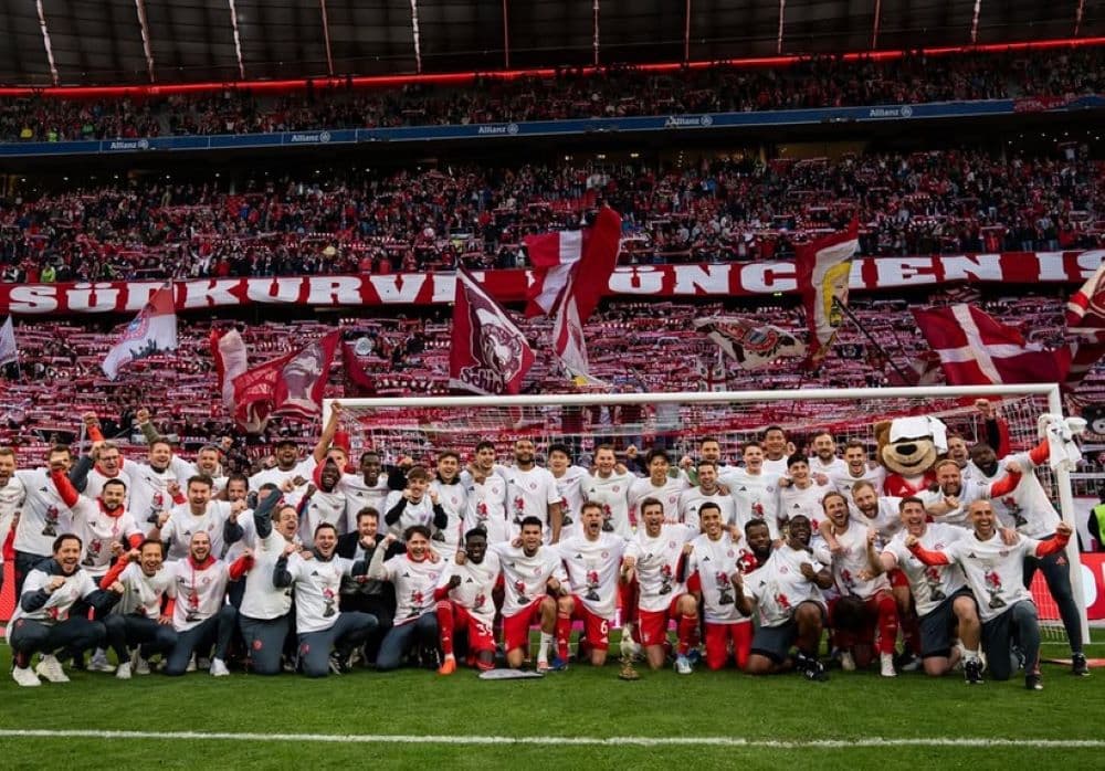 Usai Rebut Gelar Juara Bundesliga 2025-2026, Vincent Kompany Siap Bawa Bayern Munich Treble Winner