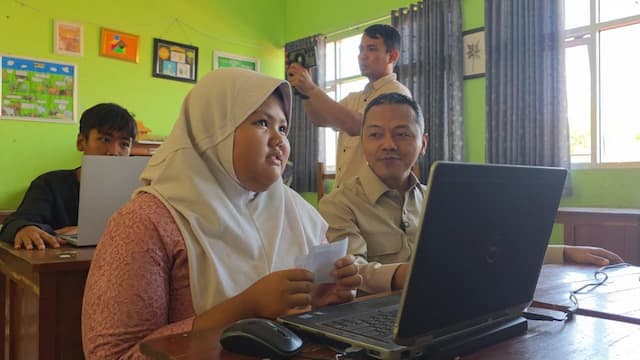 Hari Kartini, Wamen Fajar Tekankan Akses dan Mutu Pendidikan Harus Sejalan