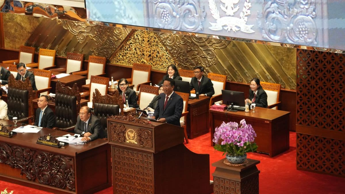 Setelah 22 Tahun, UU PPRT Resmi Disahkan: Negara Perkuat Perlindungan Pekerja Rumah Tangga