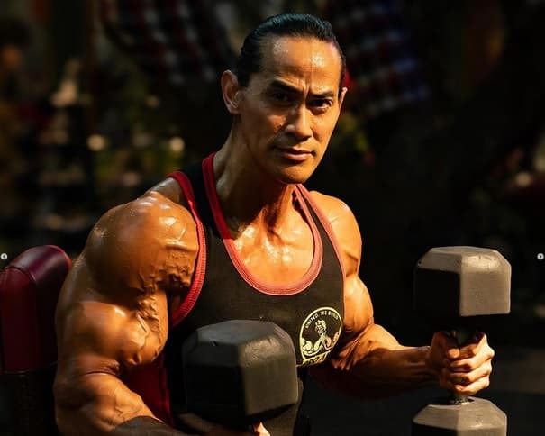 10 Makanan yang Wajib Ditinggalkan jika Ingin Terlihat Muda seperti Ade Rai, Nomor 1 Penyedap Rasa