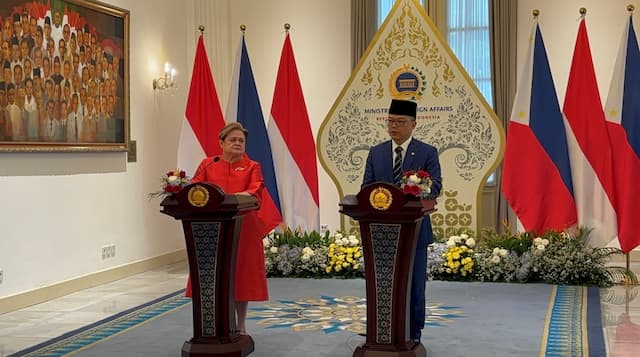 Sugiono Bertemu Menlu Filipina, Bahas Ekonomi hingga Palestina