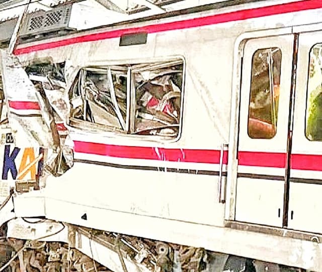 Tabrakan KRL dan KA Argo Bromo Sebabkan Gangguan Perjalanan Kereta