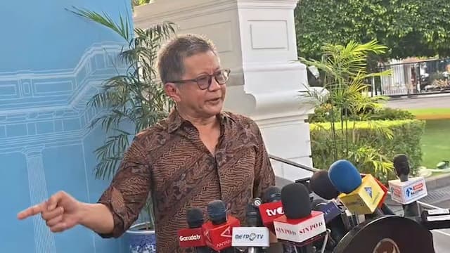 Jumhur Hidayat Dilantik Jadi Menteri LH,Rocky Gerung: Mantan Narapidana tapi Intelektual!