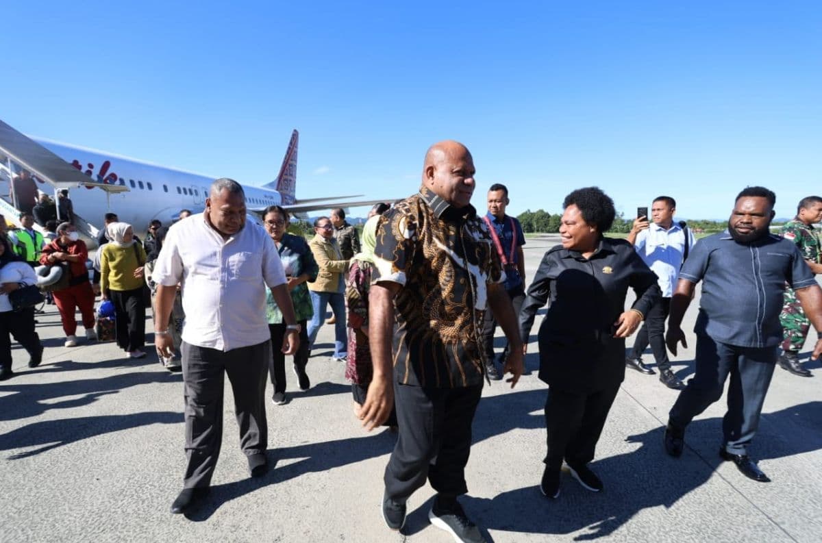 Gubernur Fakhiri Dorong Pemda di Papua Pangkas Ketergantungan pada Pusat