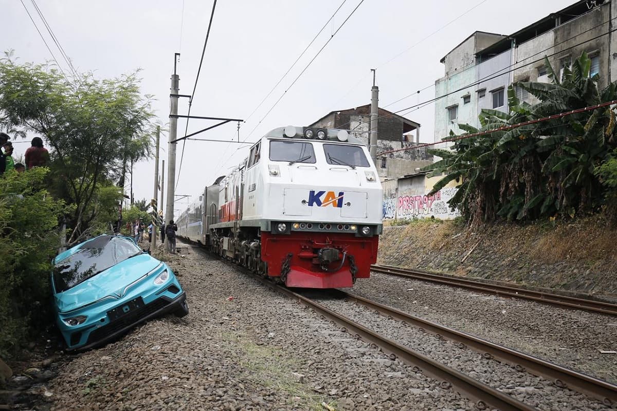 Menhub Evaluasi Taksi Green SM Usai Tabrakan Kereta di Bekasi Timur
