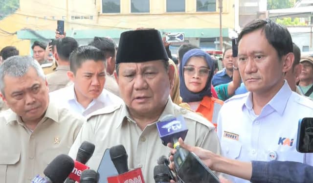 Prabowo Prihatin Atas Musibah Tabrakan Kereta Api di Bekasi Timur