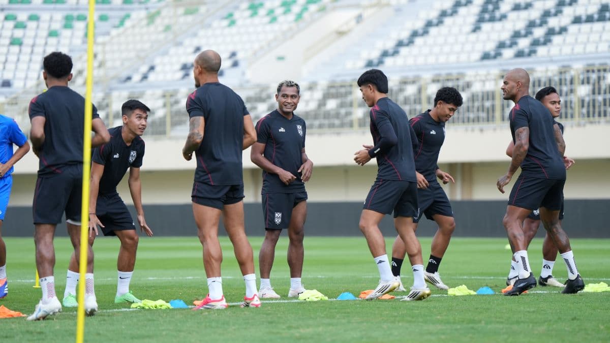 Jadwal Siaran Langsung PSBS Biak vs Malut United di Super League 2025-2026 Malam Ini: Laskar Kie Raha Incar 3 Poin!