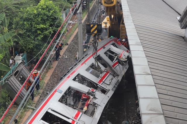 6 Fakta Instruksi Prabowo Usai Tabrakan Maut Kereta di Bekasi Timur