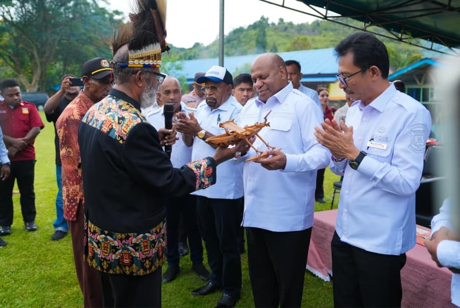 Dorong Depapre Jadi Pusat Perikanan, Gubernur Fakhiri: Pemerintah Tidak Ambil Tanah Masyarakat