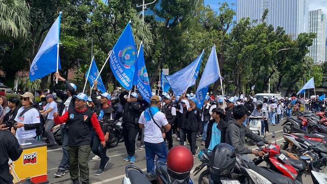 Ketika Lagu Kicau Mania Bikin Massa Buruh Bergoyang di Monas