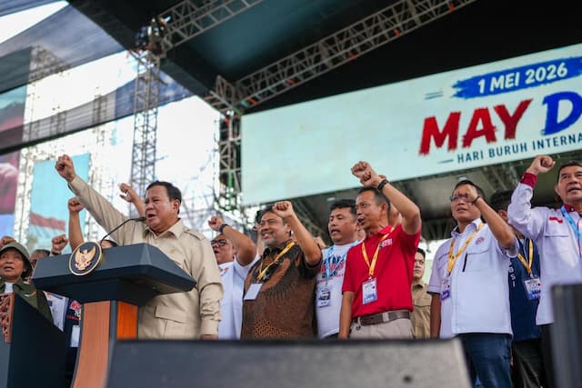Momen Prabowo Tanya Buruh di May Day: MBG Bermanfaat atau Tidak?