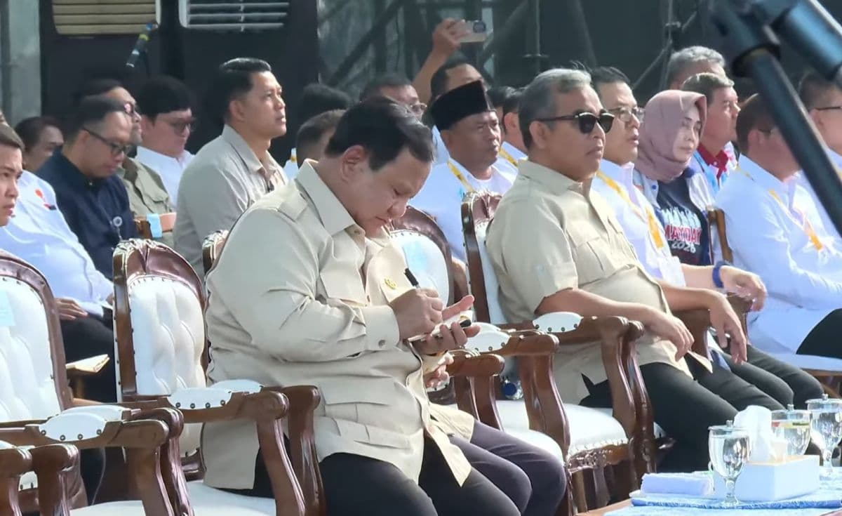 Momen Prabowo Catat Aspirasi Buruh di May Day 2026, dari RUU hingga Tarif Ojol