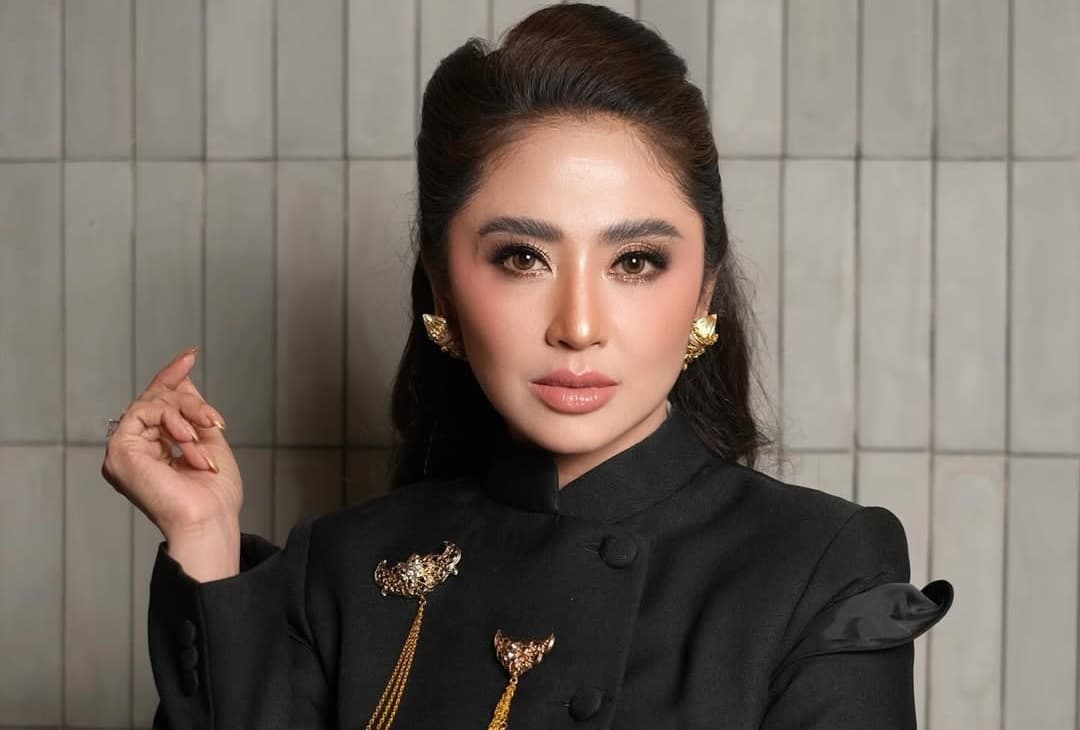 Dewi Perssik Buru Dalang di Balik 16 Akun Penyebar Hoaks