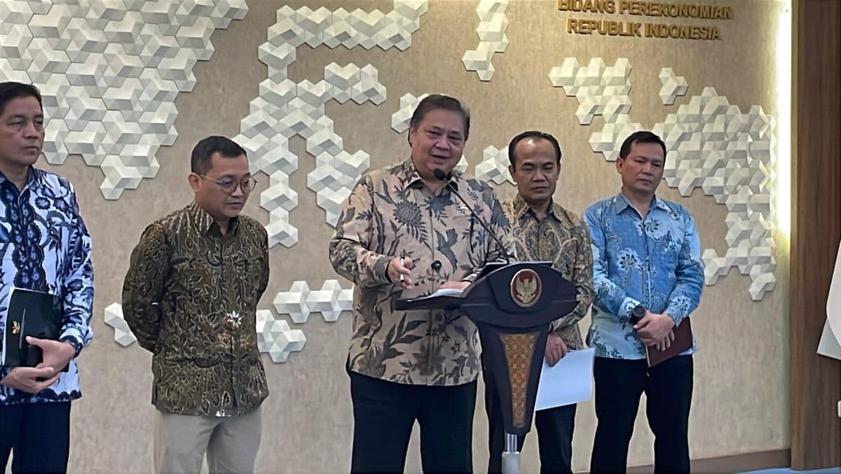 Rupiah Melemah ke Rp17.400 per Dolar AS, Menko Airlangga Beberkan Penyebabnya