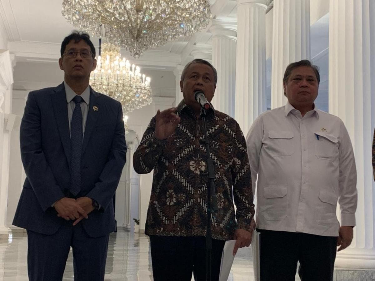 Gubernur BI Lapor Prabowo Rupiah Melemah Rp17.400 per USD, Bakal Batasi Beli Dolar