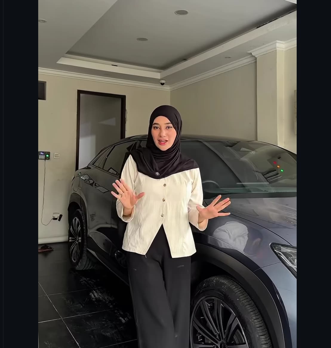 Clara Shinta Akui Anaknya Mulai Tanya Keberadaan Ayah Usai Pisah Rumah